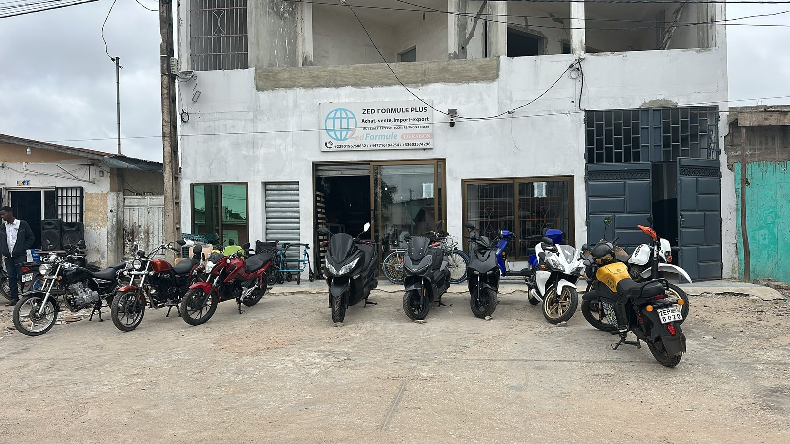 Façade de Zed Formule Plus à Cotonou
